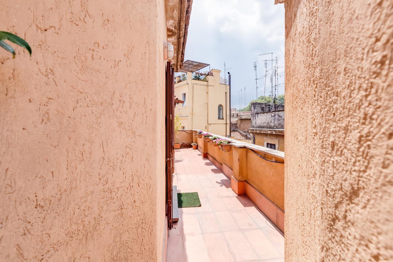 Romantic House With Terrace Luaran gambar