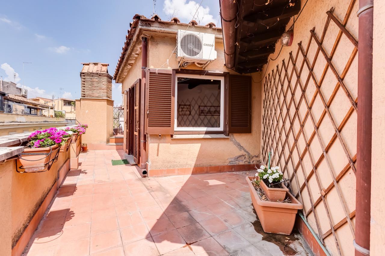 Romantic House With Terrace Luaran gambar